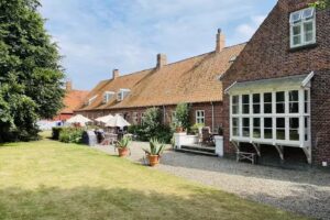 Bellinge House- Bed & Breakfast. Wellness & Detox Centre